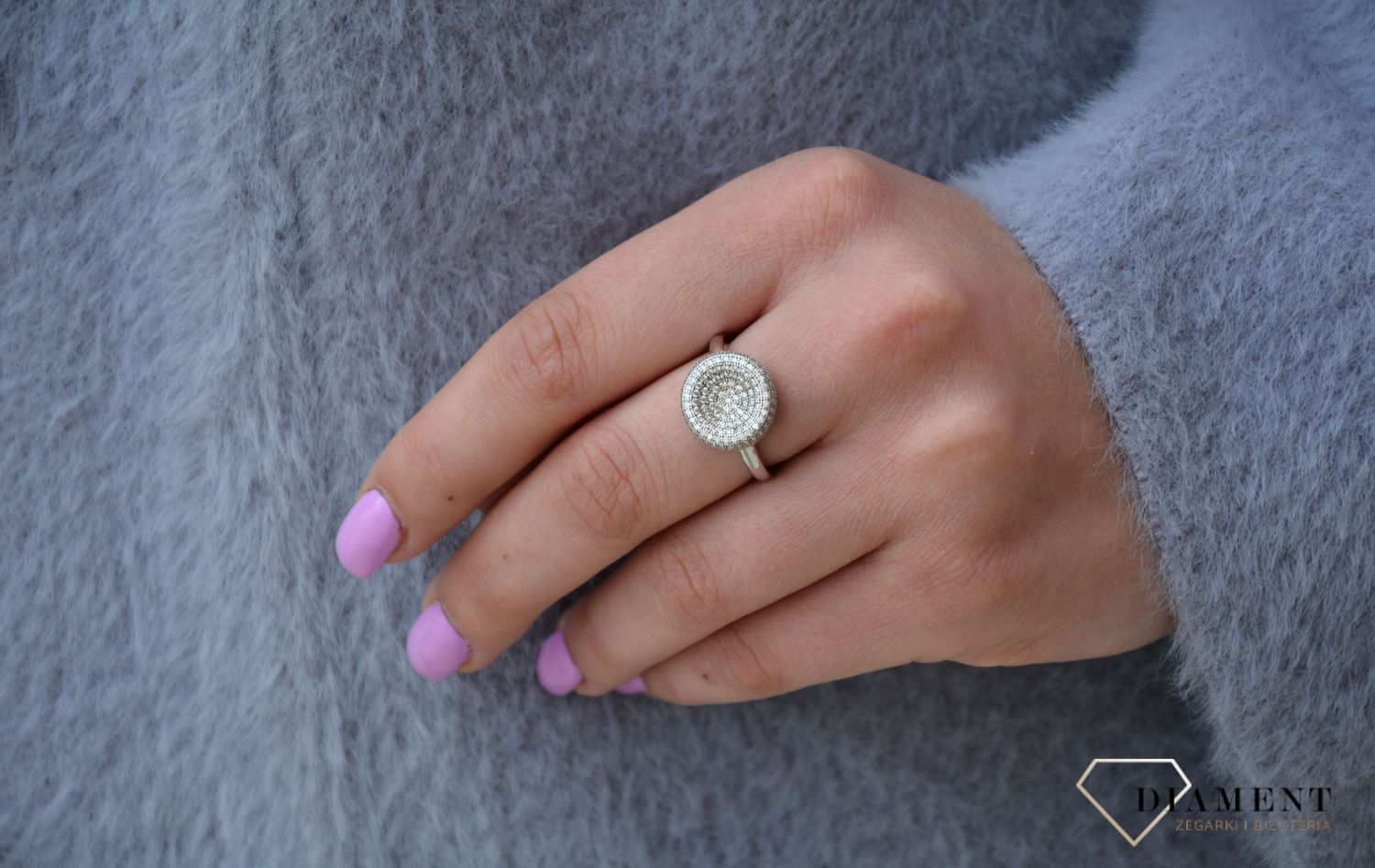 PRS 000000 374 925.jpg